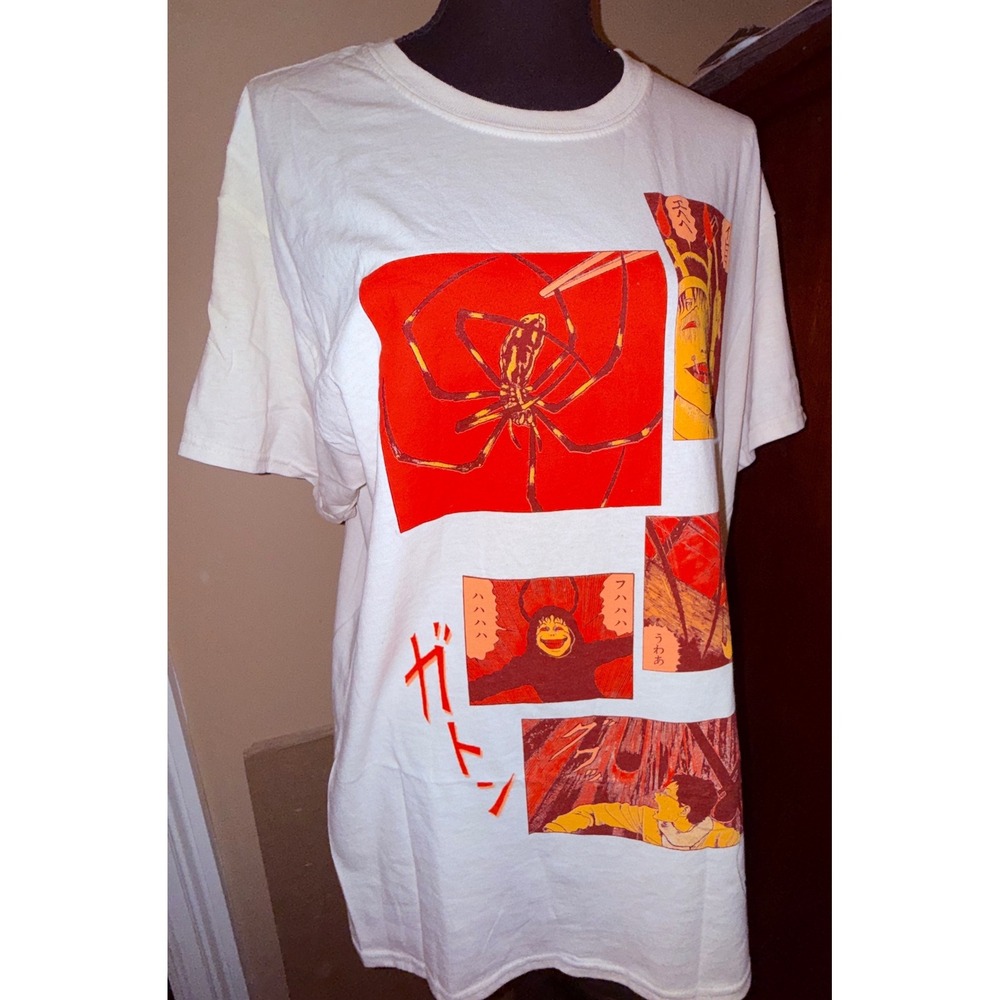 Junji Ito Collection Graphic Tee Unisex Large Cream NWOT Manga Horror Spider